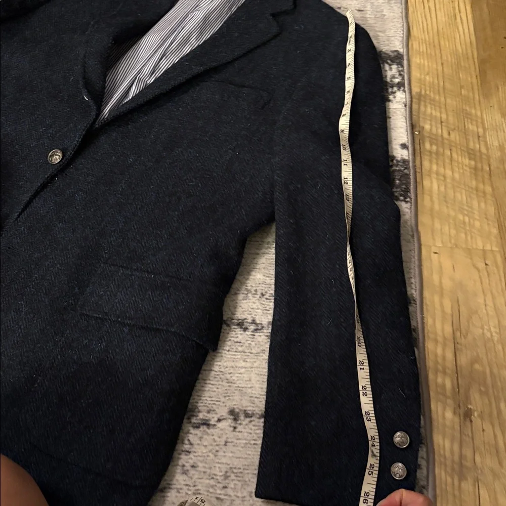 Classic Navy Blazer wool blazer - Picture 5 of 9
